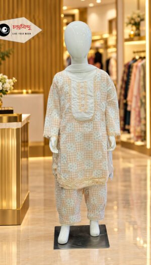 Girls Salwar Kameez.